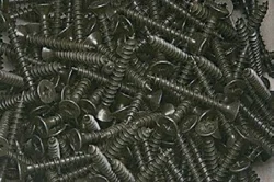 Svarta skruvar