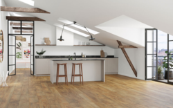 Moland Bastion Vinyl Wideplank, Rustik ek, 220x1828 mm.