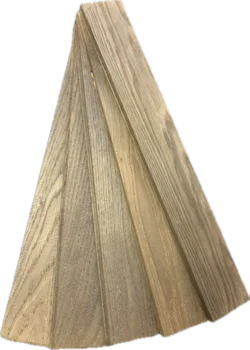 Fiskbensparkett i massiv kärnrökt ek - 22x70x500 mm.