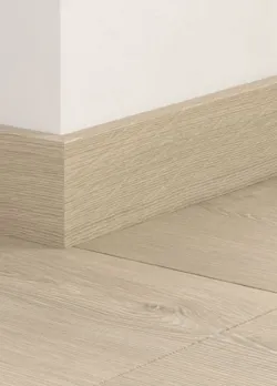 Sockellist för laminatgolv - Pure Mist Oak