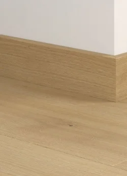 Sockelpanel till laminatgolv - Vineyard Oak, INGEN RETUR!