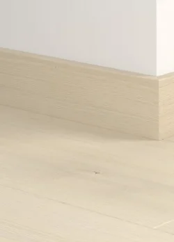 Sockellist för laminatgolv - Sea Stack Oak, INGEN RETURRÄTT!