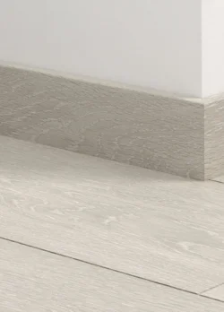 Sockelpanel för laminatgolv - Siberian Oak