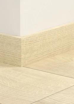 Sockellist till laminatgolv - Blonde Oak