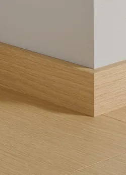 Fotlist för laminatgolv - Auburn Oak, INGEN RETURRÄTT!