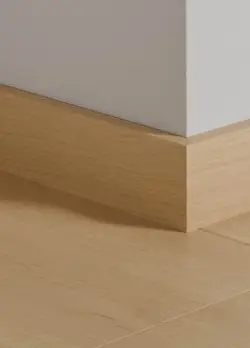 Sockellist till laminatgolv - Smokewood Oak, INGEN RETURRÄTT!