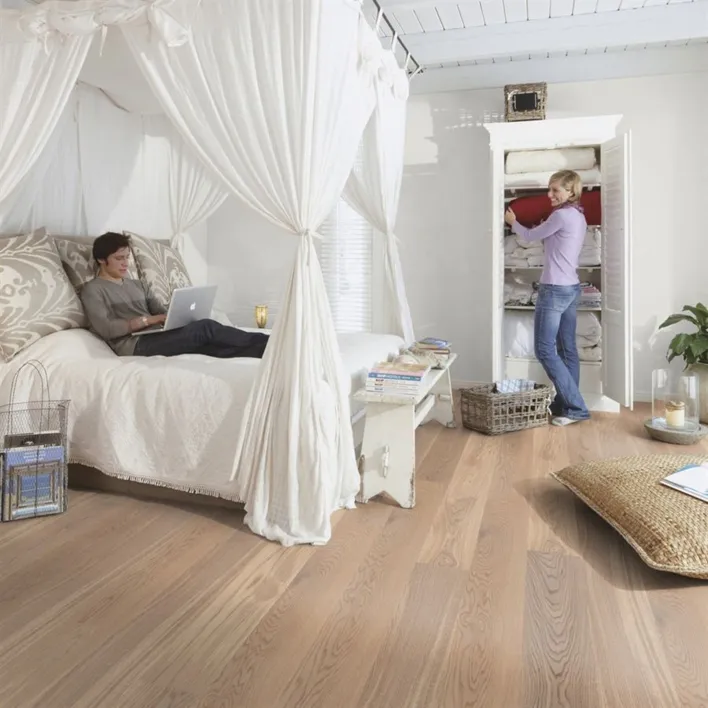 BOEN Ek vit Animoso, Plank