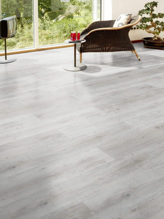 Kaindl laminatgolv - Ek plank vit