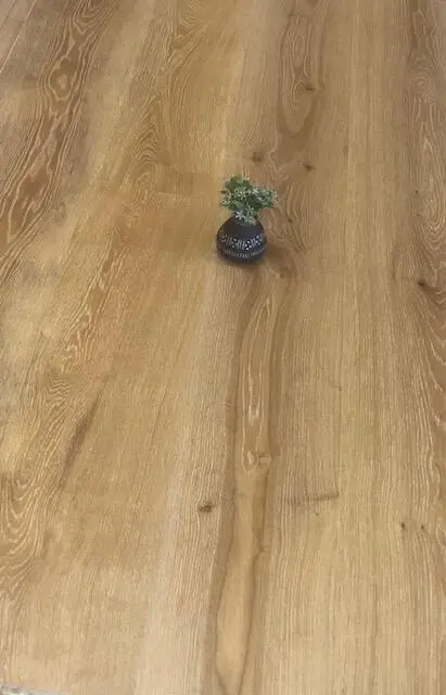 FloorMaster Herrgårdsplanka - Ek creme matt lack 260 mm.