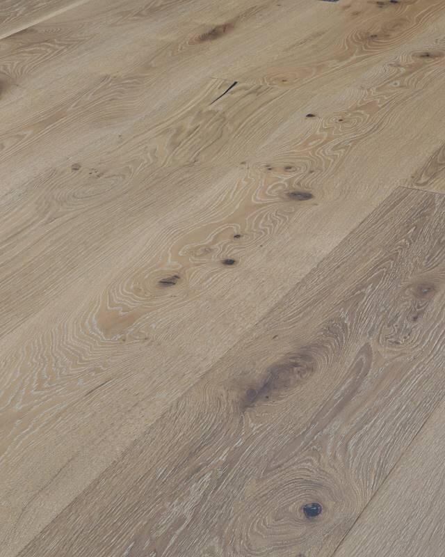 Trägolv - Ek Herregårdsplank 260 mm. Borstad vit mattlack