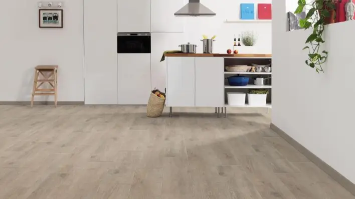 Haro laminatgolv Aqua - Plankgolv, Ek Veneto mocca