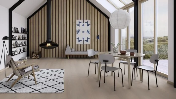 BOEN Ek Horizon Animoso, Plank