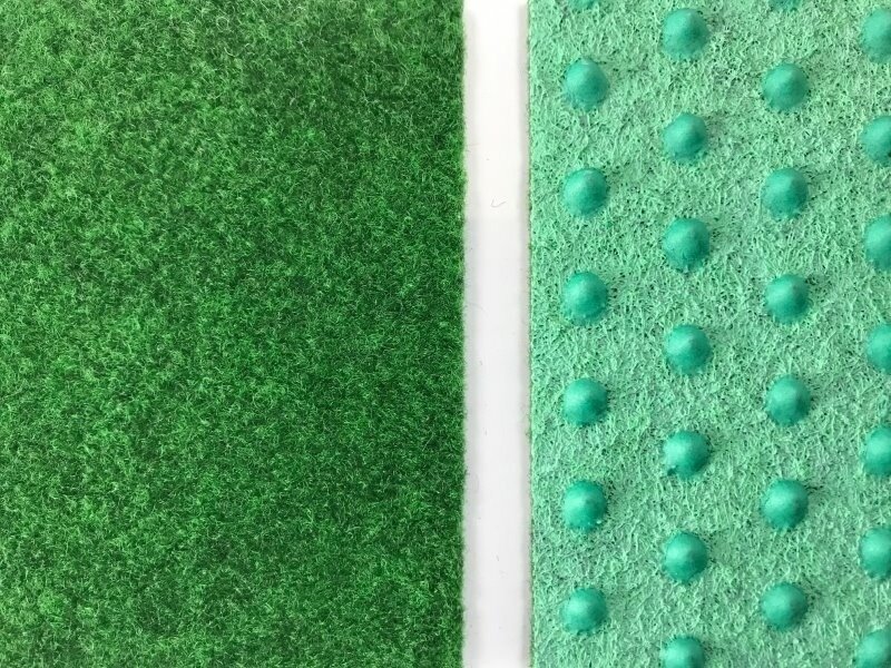 Cricket grön nålfilt med noppor (Gräs)