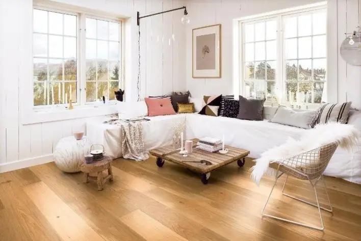 BOEN Ek Animoso Transparent, Planka