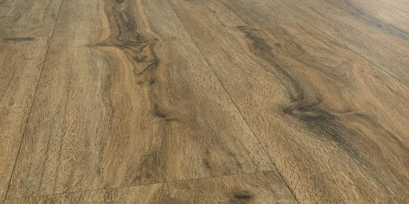 SPC vinyl klickgolv - P1004 Riley Oak