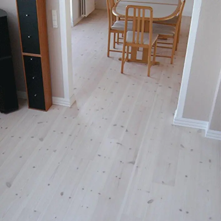 Wiking Nordsvensk furu Prima plankgolv 15x185 mm.