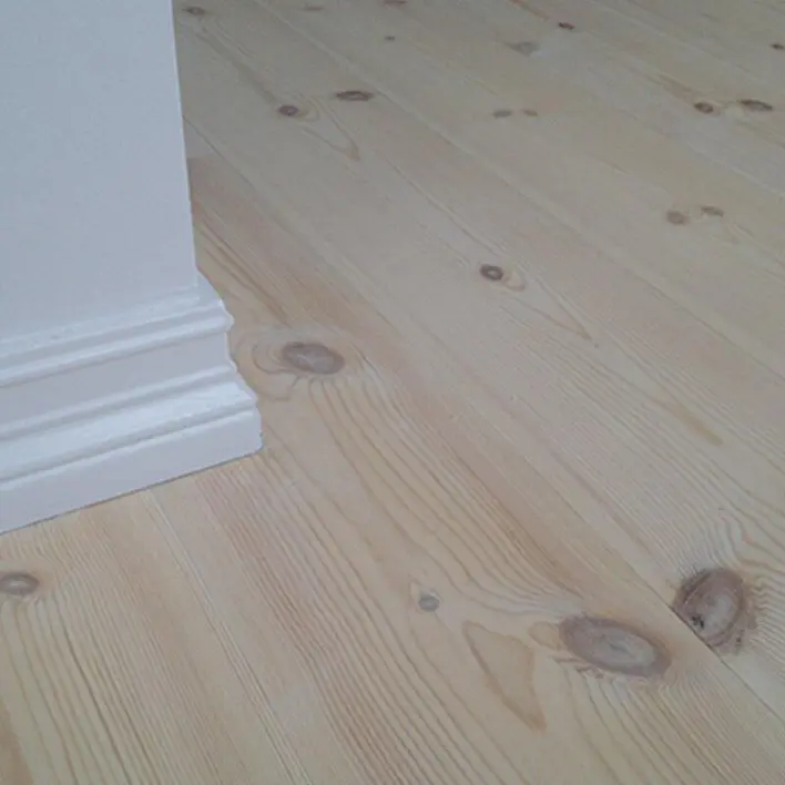 Wiking plankgolv 22x185 mm. - Nordsvensk furu Prima