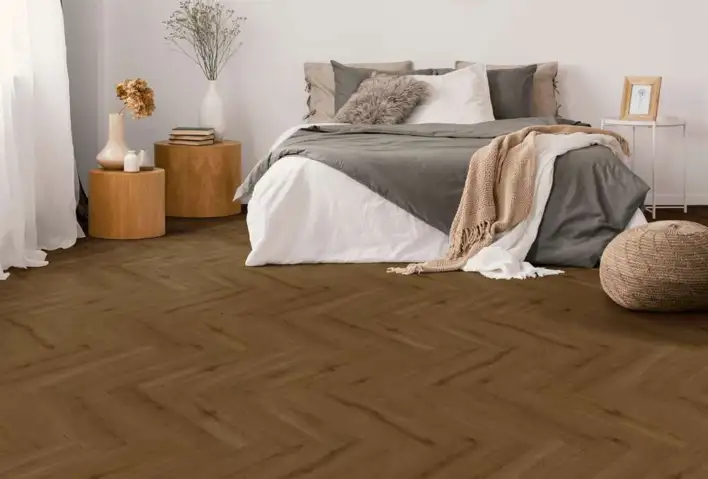 Meltex Dryback vinylgolv, Mörkt fiskbensmönster