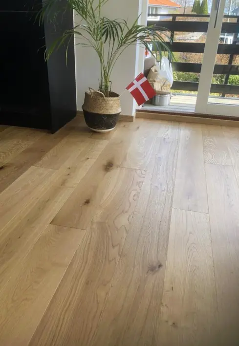 FloorMaster Herrgårdsplanka - Ek natur matt lack 220 mm.
