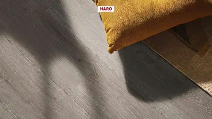 Haro laminatgolv Aqua - Plankgolv, Ek Flavia grå