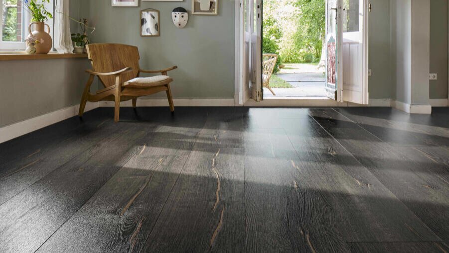 Haro laminatgolv Aqua - Plankgolv, Ek Metallic svart