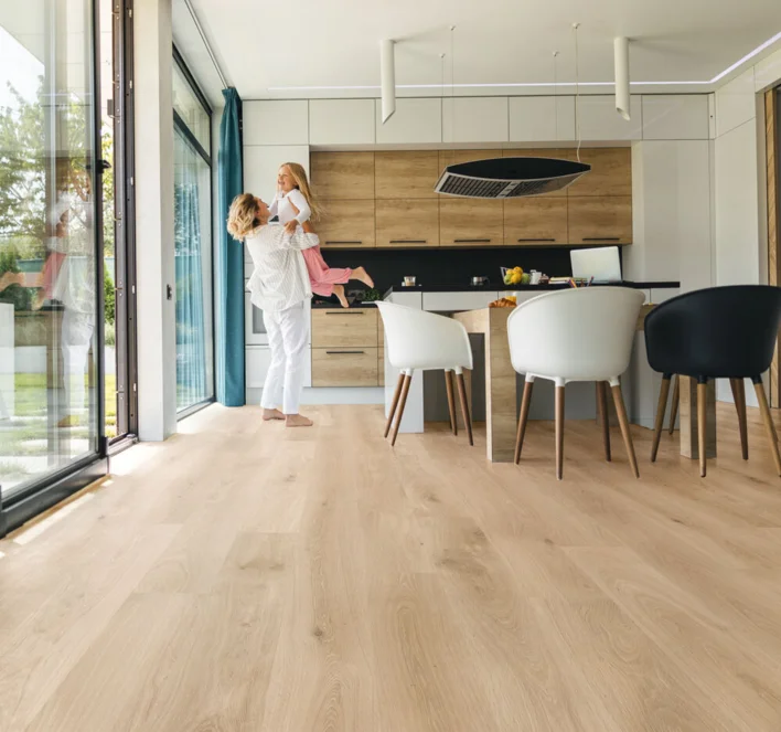 Moland Circular Plank, Oak Northern White