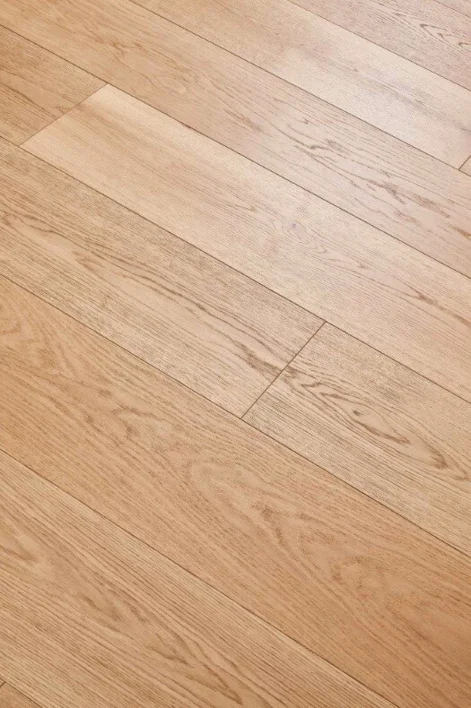 Trägolv - Ek Herregårdplanka 260 mm. Borstad natur mattlack