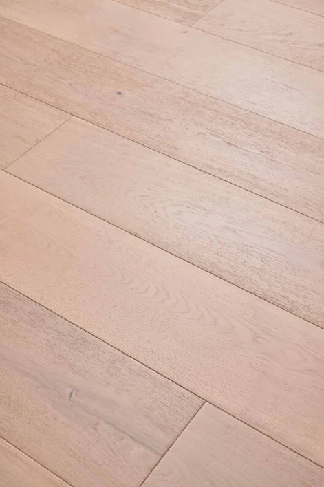 Trägolv - Ek Herregårdsplanka 260 mm. Invisible mattlack