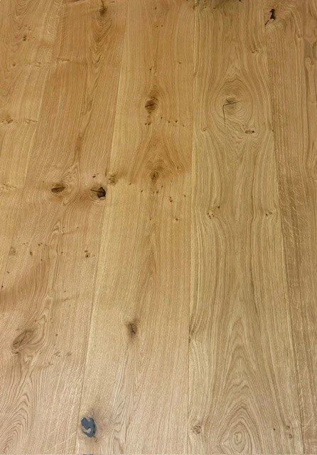 FloorMaster Herrgårdsplanka - Ek Rustik kvist matt lack 260 mm.