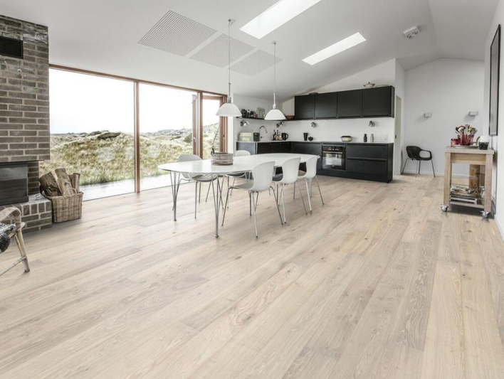 Kährs Classic Nouveau planka, Ek Nouveau Blonde