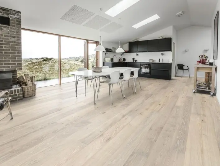 Kährs Classic Nouveau planka, Ek Nouveau Blonde
