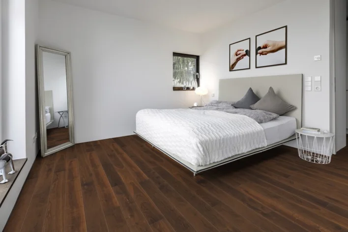 Moods of Provence, Ek Gordes