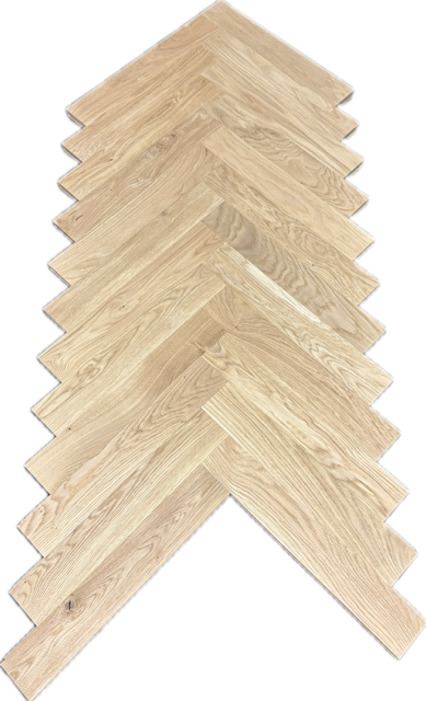 Fiskbensparkett i massivt ek - 16/22x70x420 mm.