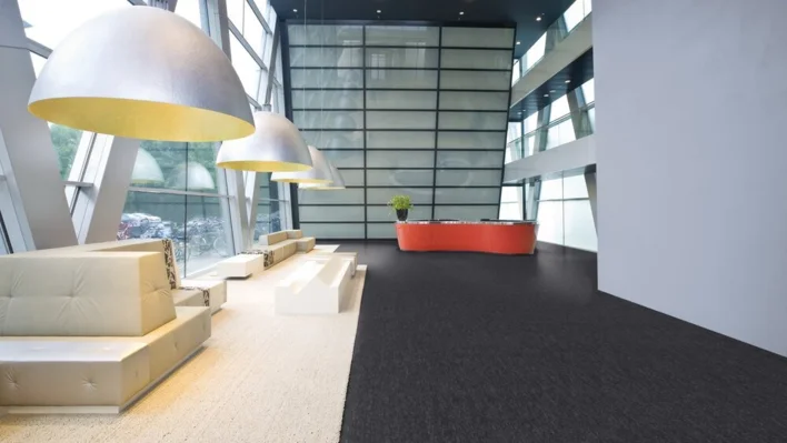 Tarkett iQ Optima, Svart