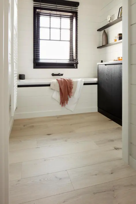 BerryAlloc Ocean+ 8 - Gyant Light