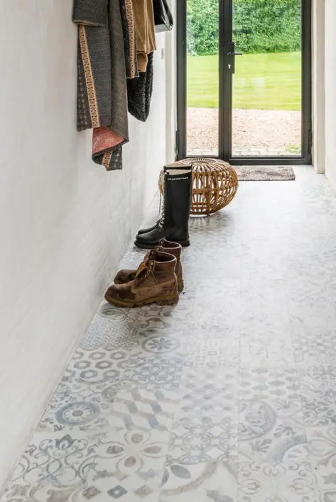 BerryAlloc Ocean 8 V4 - Retro Chic Blue Grey