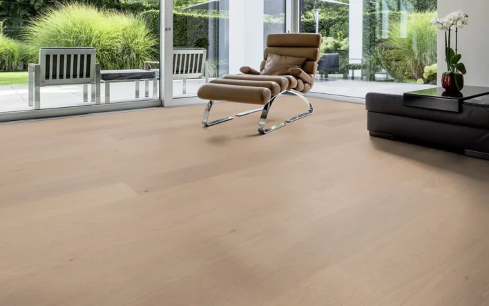 Hywood Noblesse, Oak Junkerdal, Extra bred planka