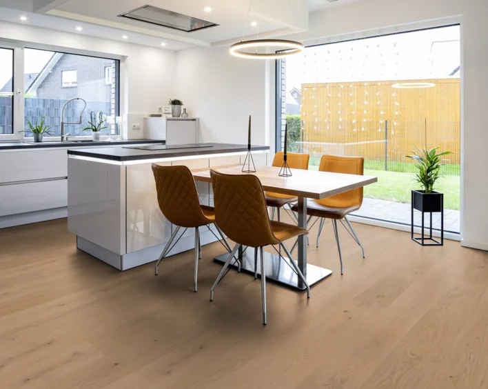 Hywood Noblesse, Oak Pirin, Extra bred planka