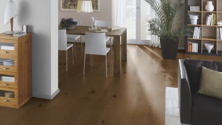 Hywood Noblesse, Oak Reivo, Extra bred planka