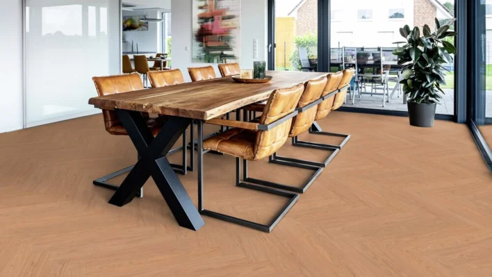 Hywood Sillben, Oak Spessar