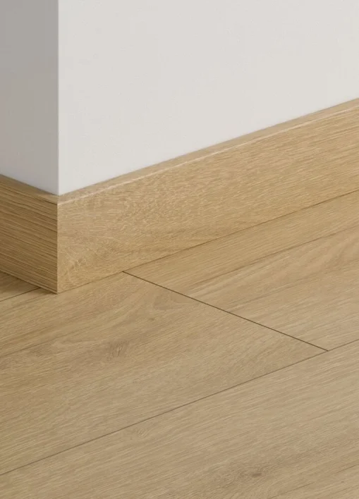 Sockellist för laminatgolv - Natural Honey Oak, INGEN RETURRÄTT!