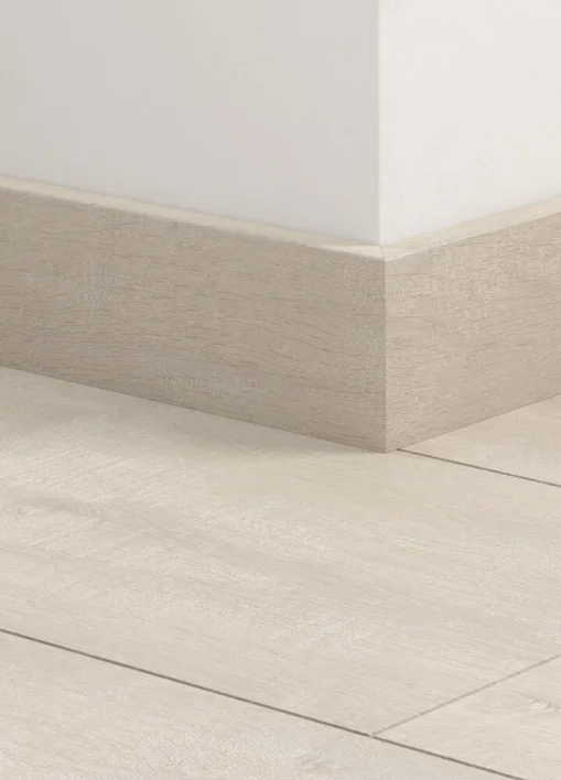 Sockelpanel till laminatgolv - Light Fjord Oak