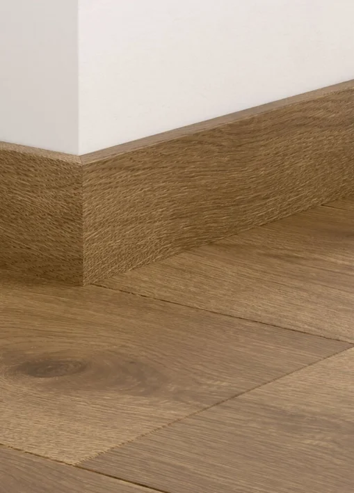 Sockellist för laminatgolv - Maroon Oak, INGEN RETURRÄTT!