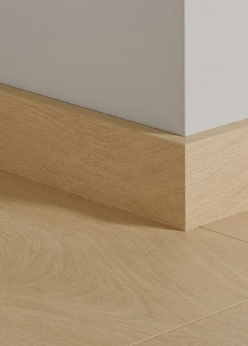 Sockelpanel för laminatgolv - Silk Oak, INGEN RETUR!