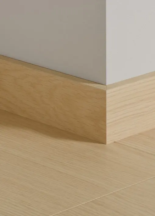 Sockellist till laminatgolv - Amberlight Oak