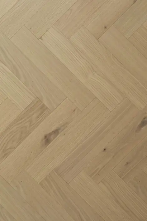 Moland Super Ek Herringbone - Brisbane Natural Oak