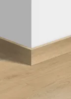 Sockelpanel till laminatgolv - Pure Oak