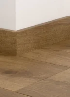 Sockellist för laminatgolv - Maroon Oak, INGEN RETURRÄTT!