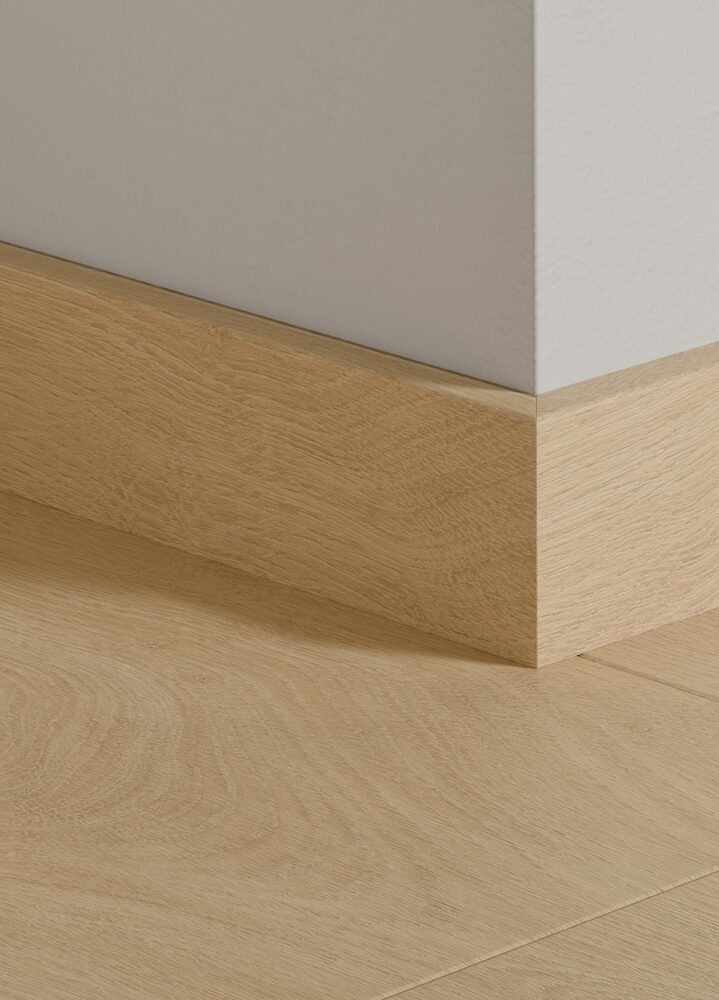 Sockelpanel för laminatgolv - Silk Oak, INGEN RETUR!